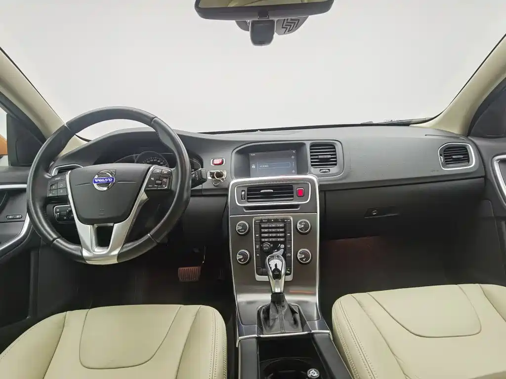 Volvo S60 — миниатюра 5