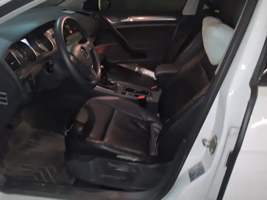 Volkswagen Golf — миниатюра 9