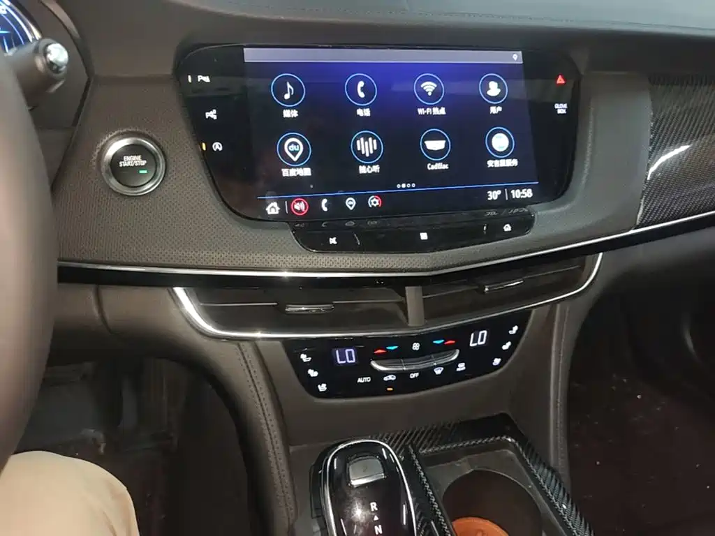Cadillac CT6 — миниатюра 13