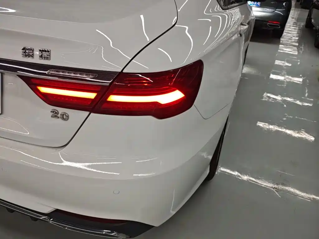 Geely Binrui — миниатюра 8