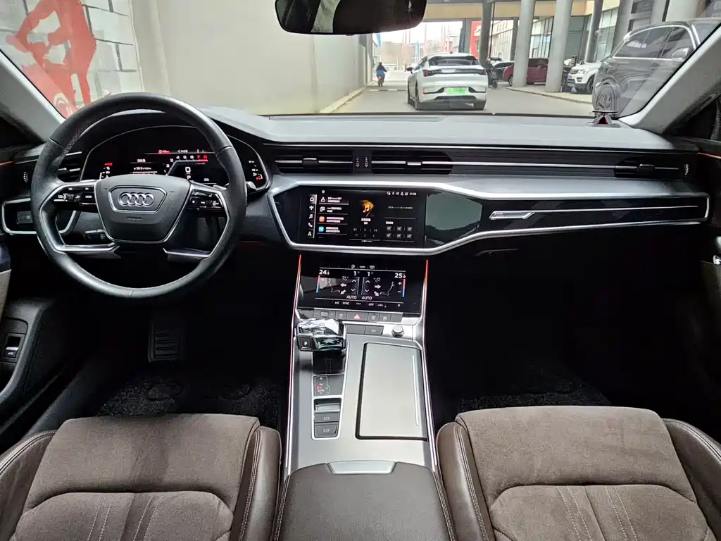 Audi A7L 2024 45TFSI S-line