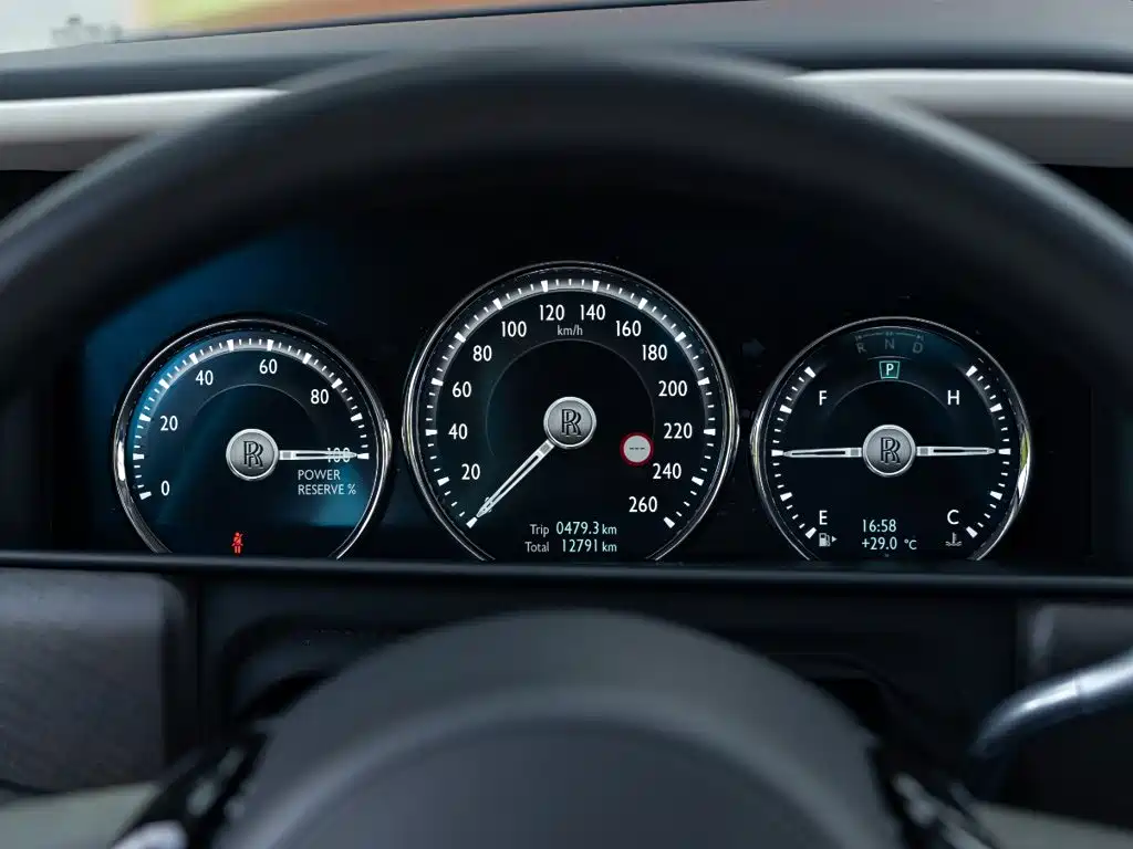 Rolls-Royce Cullinan — миниатюра 15