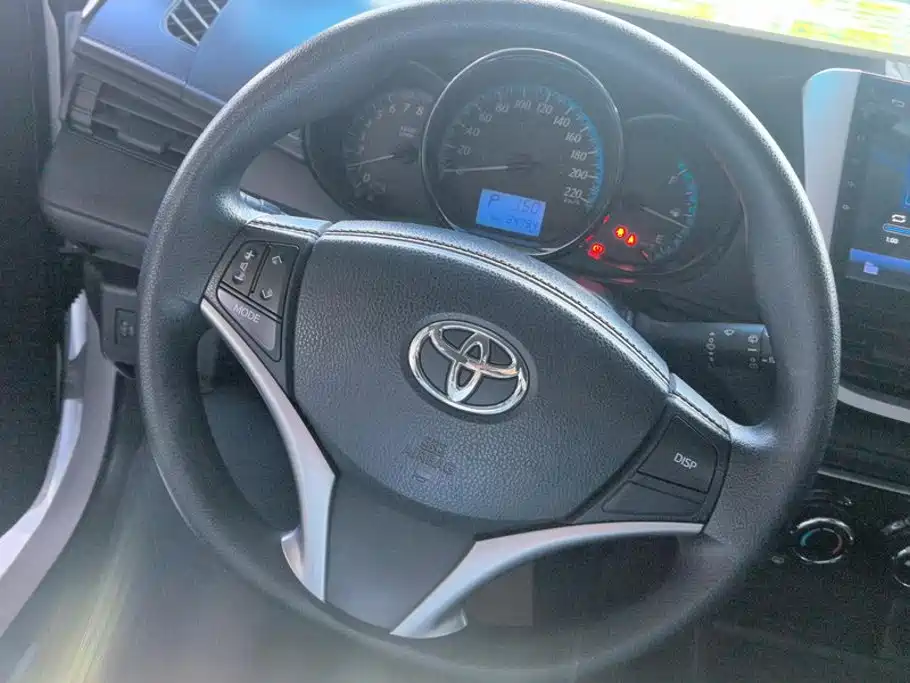 Toyota Yaris L — миниатюра 15