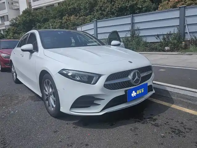 MERCEDES-BENZ A CLASS