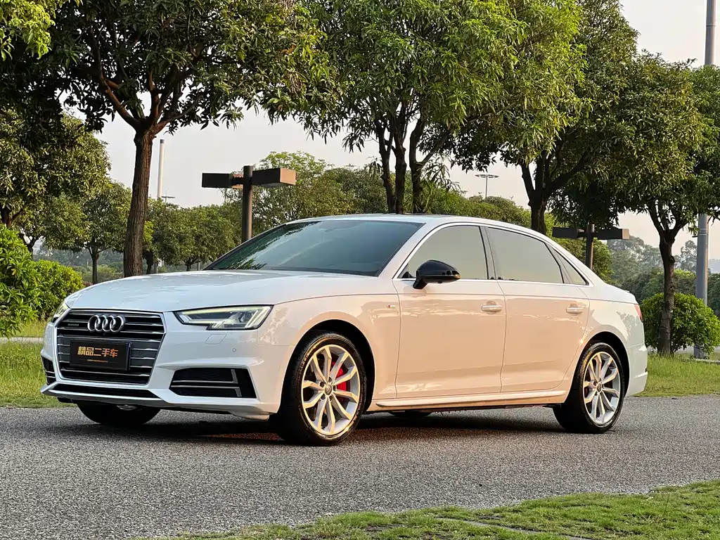 Audi A4L 2018 30 45 TFSI quattro Sport