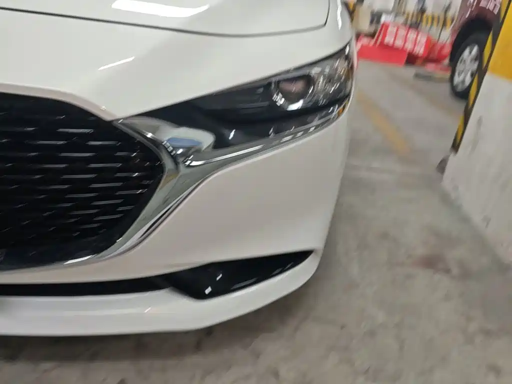 Mazda 3 Axela — миниатюра 24