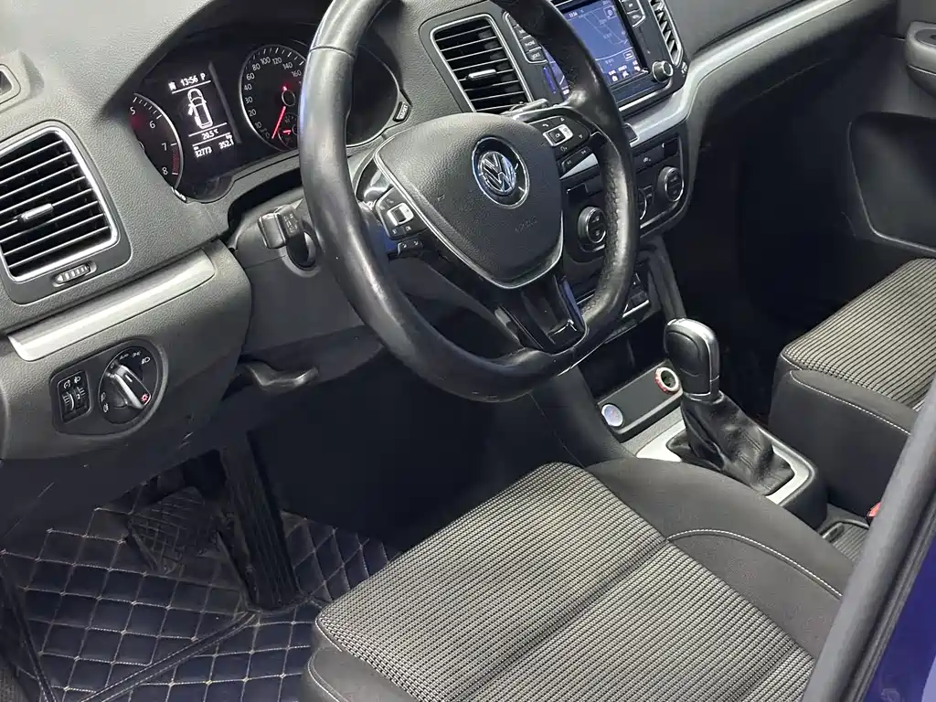 Volkswagen Xia 2018 380TSI 7 мест