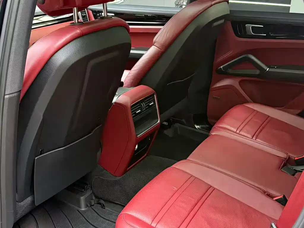 Porsche Cayenne Hybrid — миниатюра 9