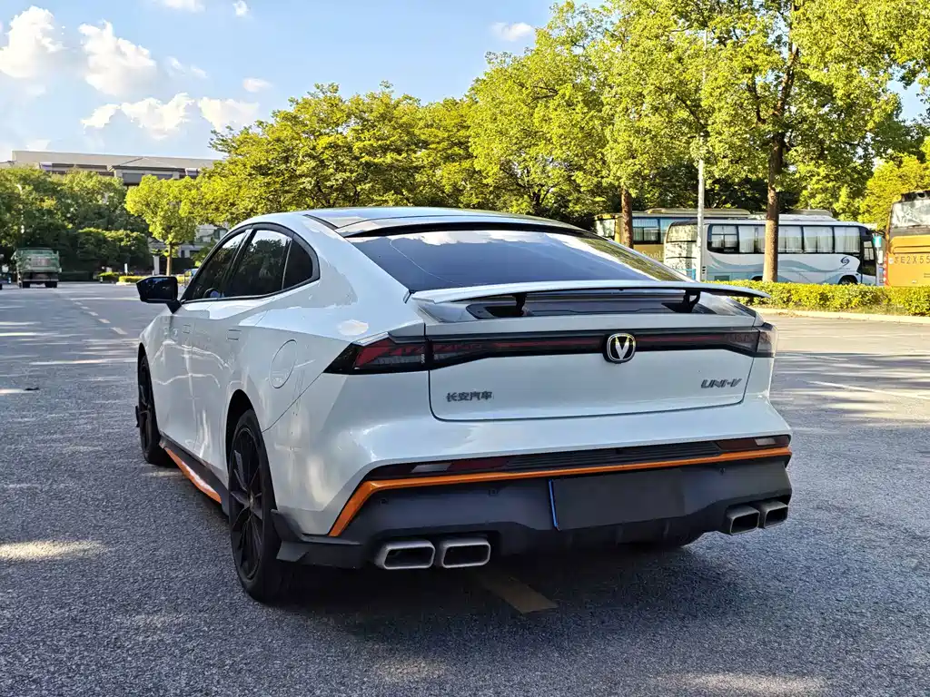 Changan UNI-V — миниатюра 5
