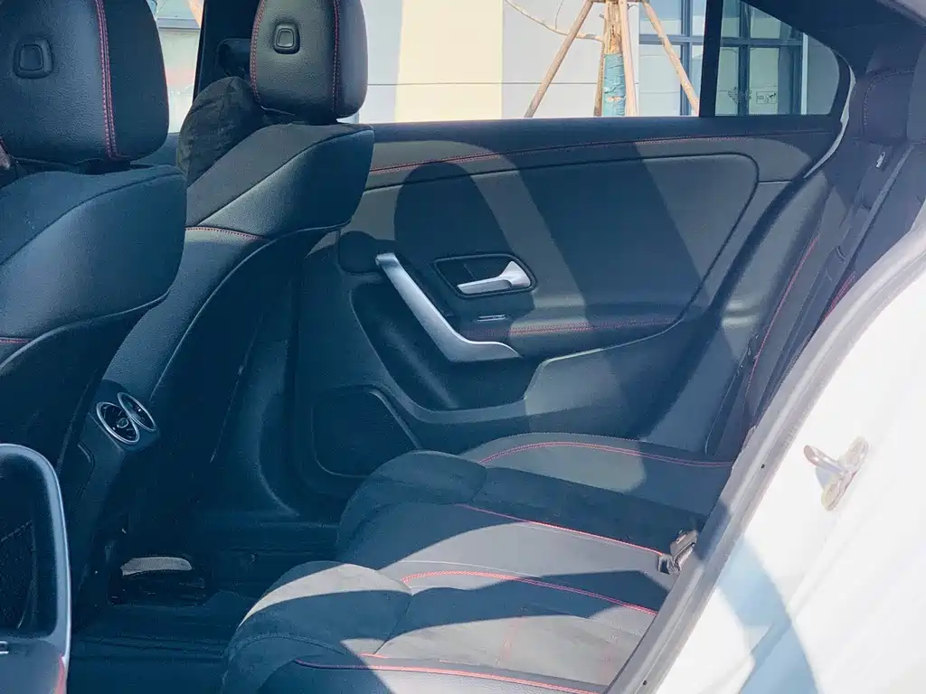 Mercedes-Benz A-Class — миниатюра 17