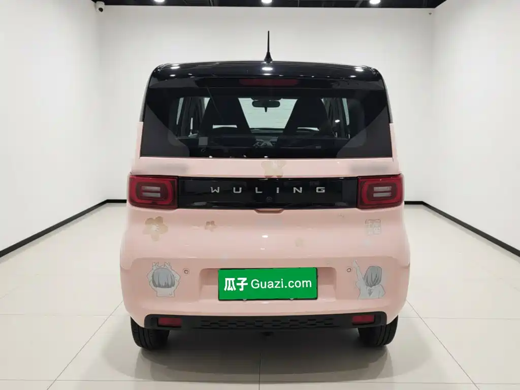 Wuling MINIEV — миниатюра 3