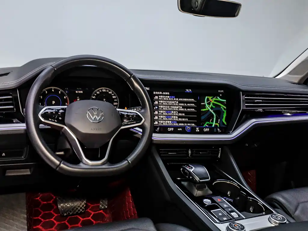Volkswagen Touareg — миниатюра 16