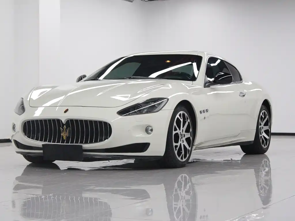 Maserati GranTurismo 2007 4.2L Standard