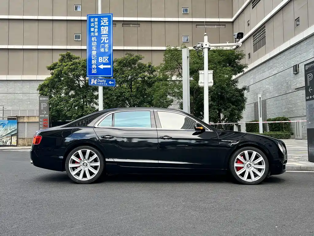 Bentley Flying Spur — миниатюра 13