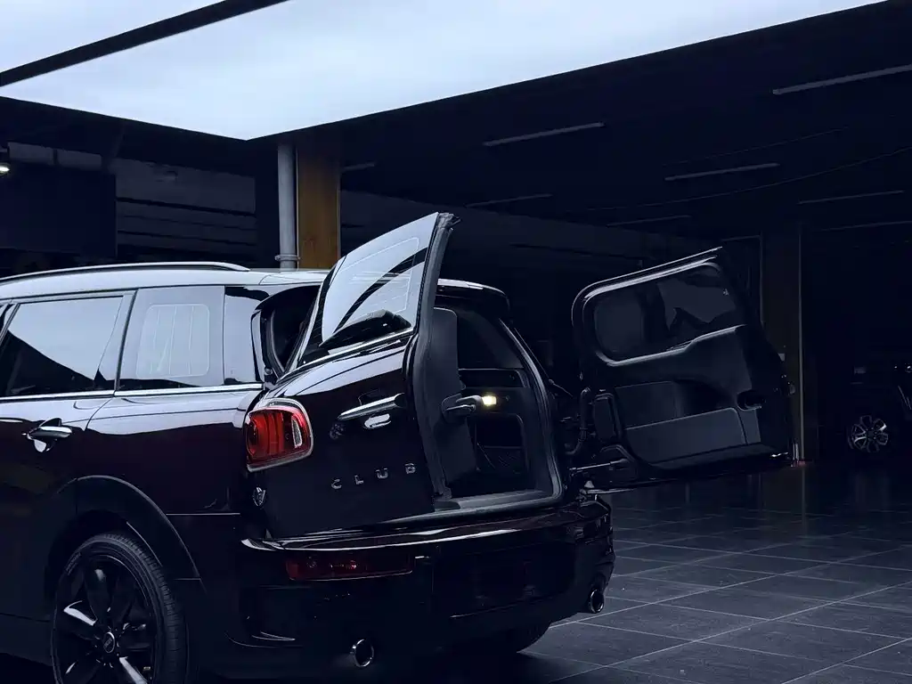 MINI Mini Clubman — миниатюра 8