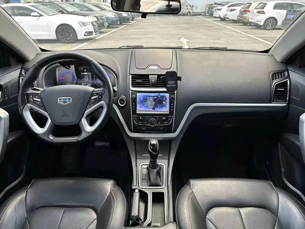 Geely Emgrand — миниатюра 5