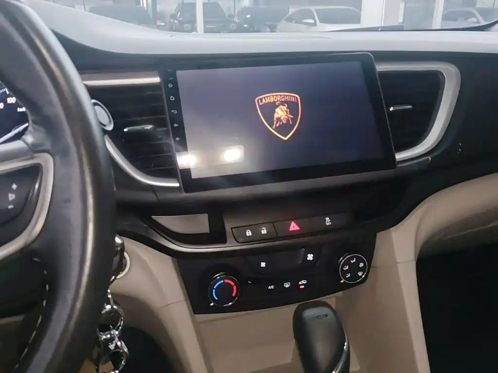 Buick Excelle — миниатюра 13