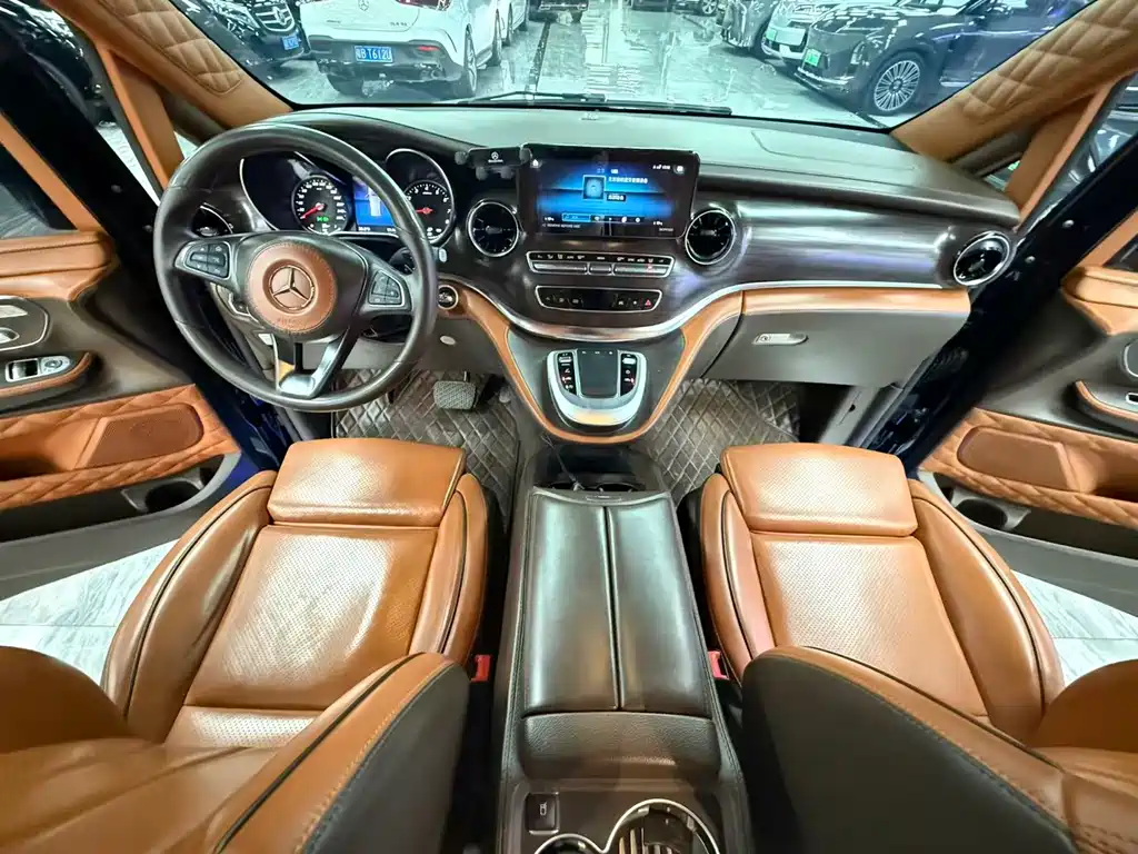 Mercedes-Benz V-Class — миниатюра 5
