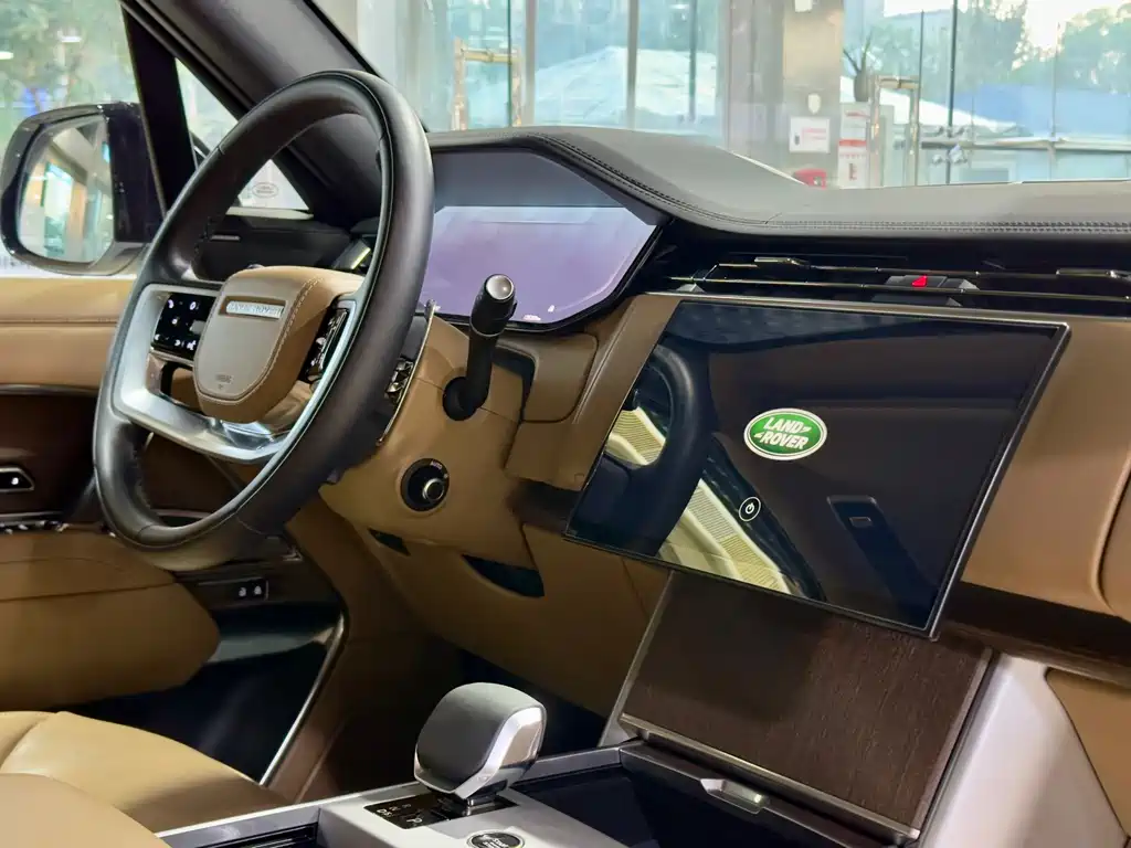 Land Rover Range Rover — миниатюра 14