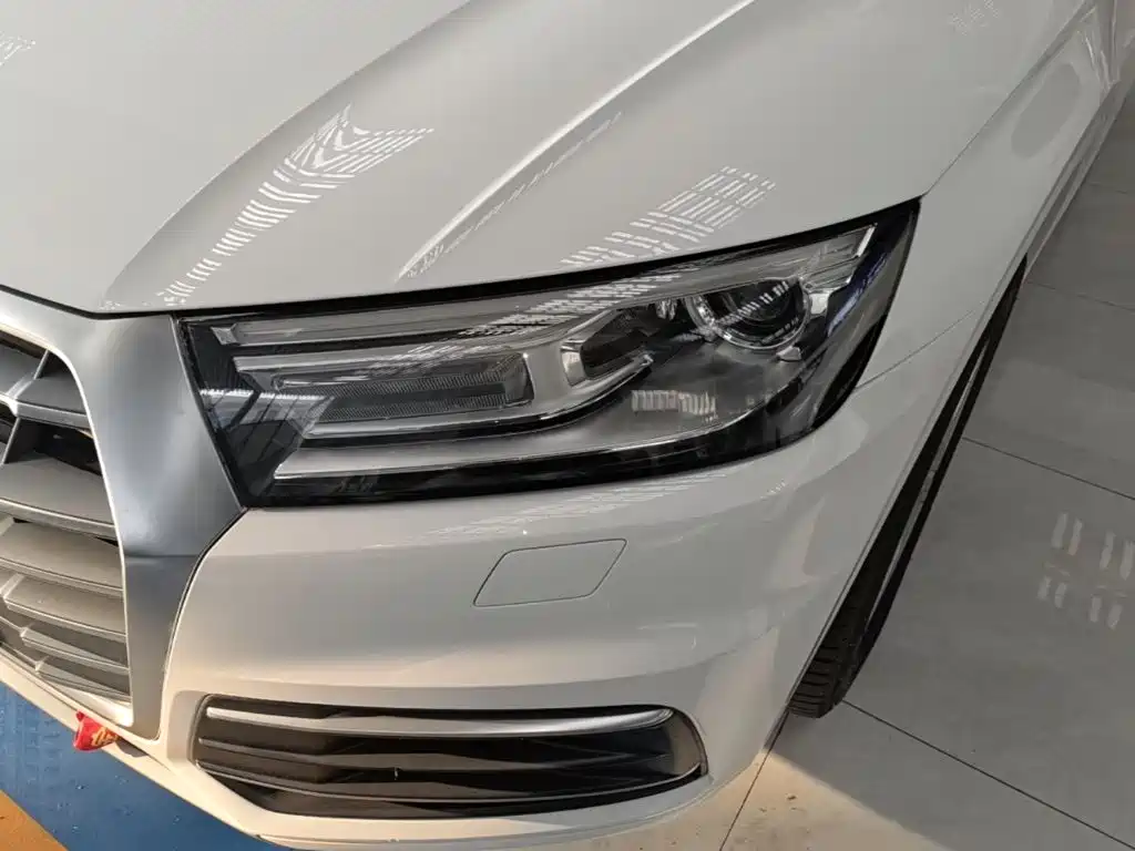 Audi Q5L — миниатюра 24