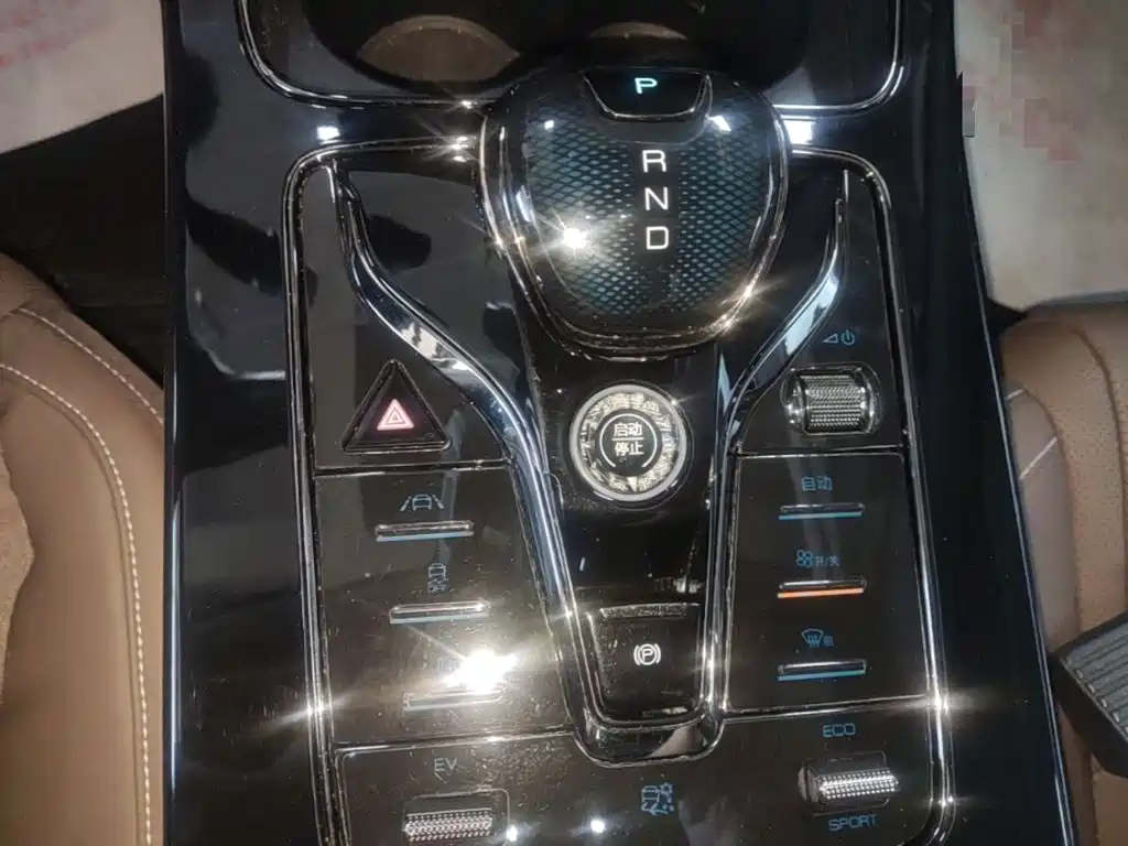 BYD Han — миниатюра 14