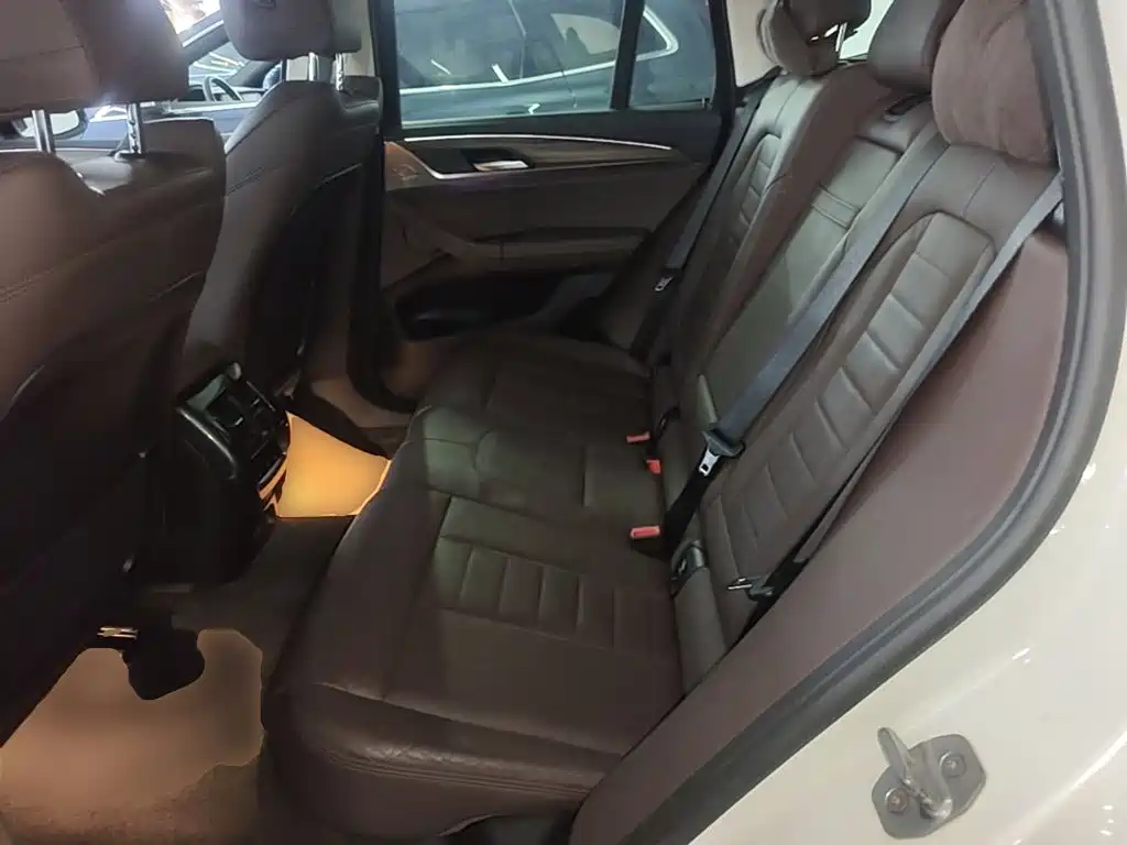 BMW X3 — миниатюра 17