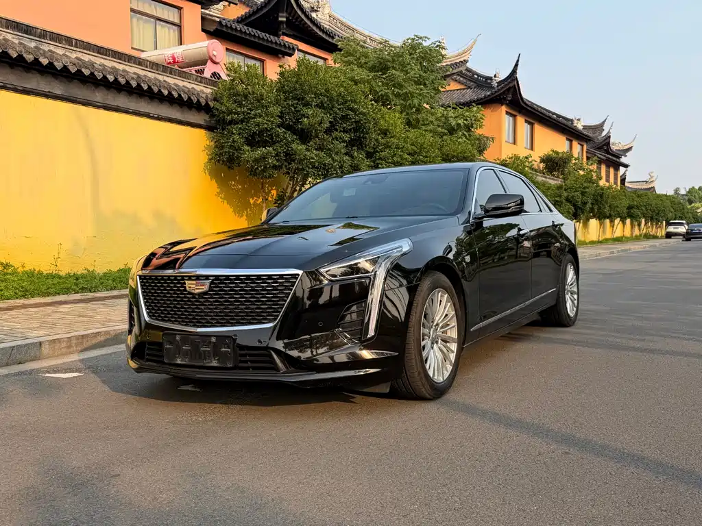 Купить Cadillac CT6