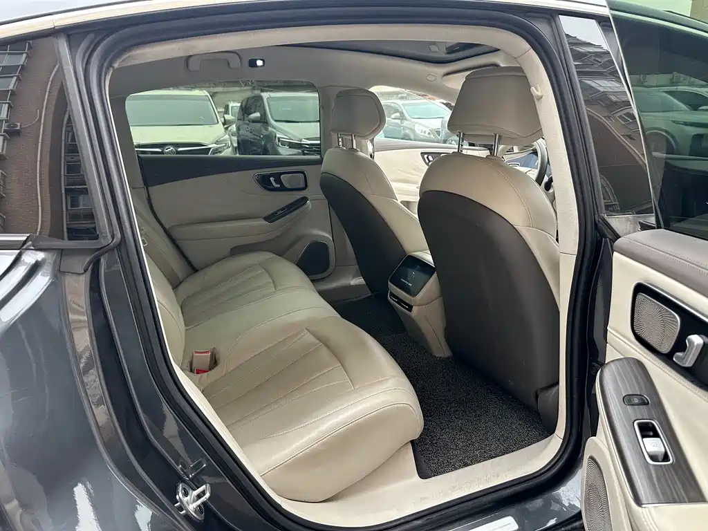 Roewe Feifan F7 — миниатюра 31