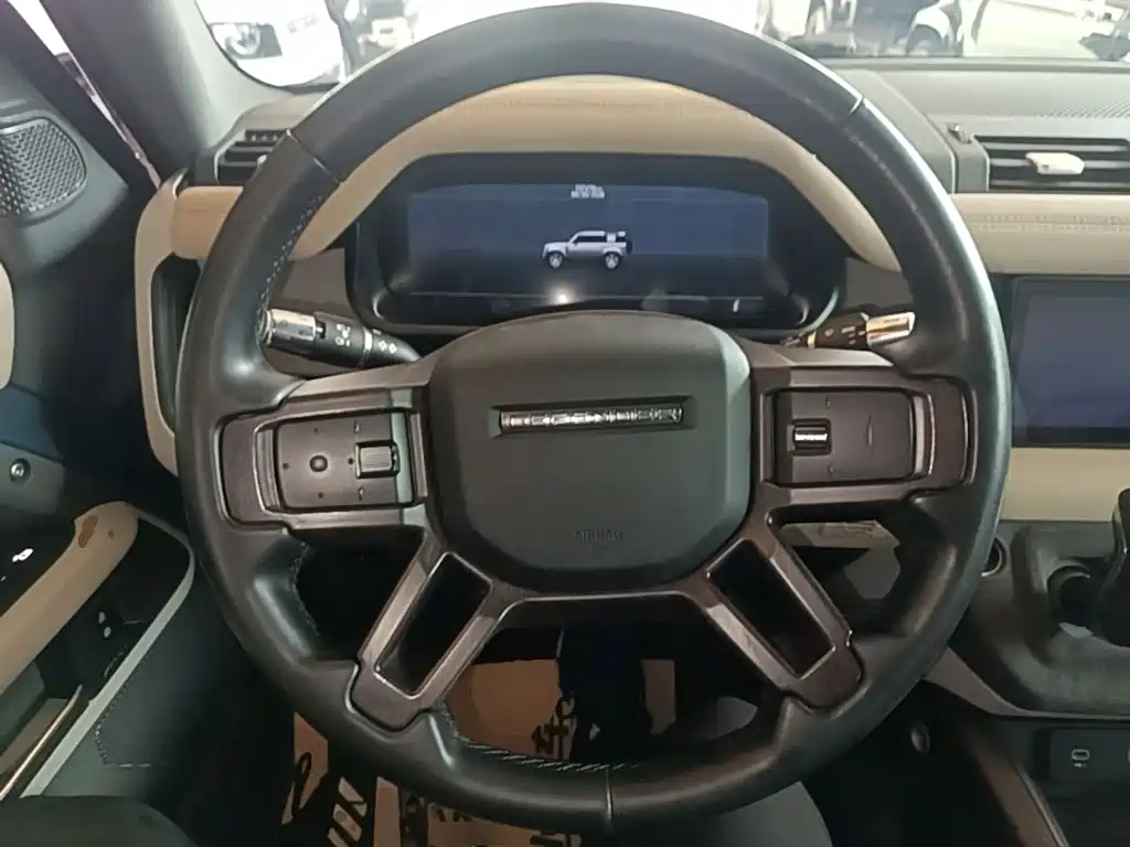 Land Rover Defender — миниатюра 11