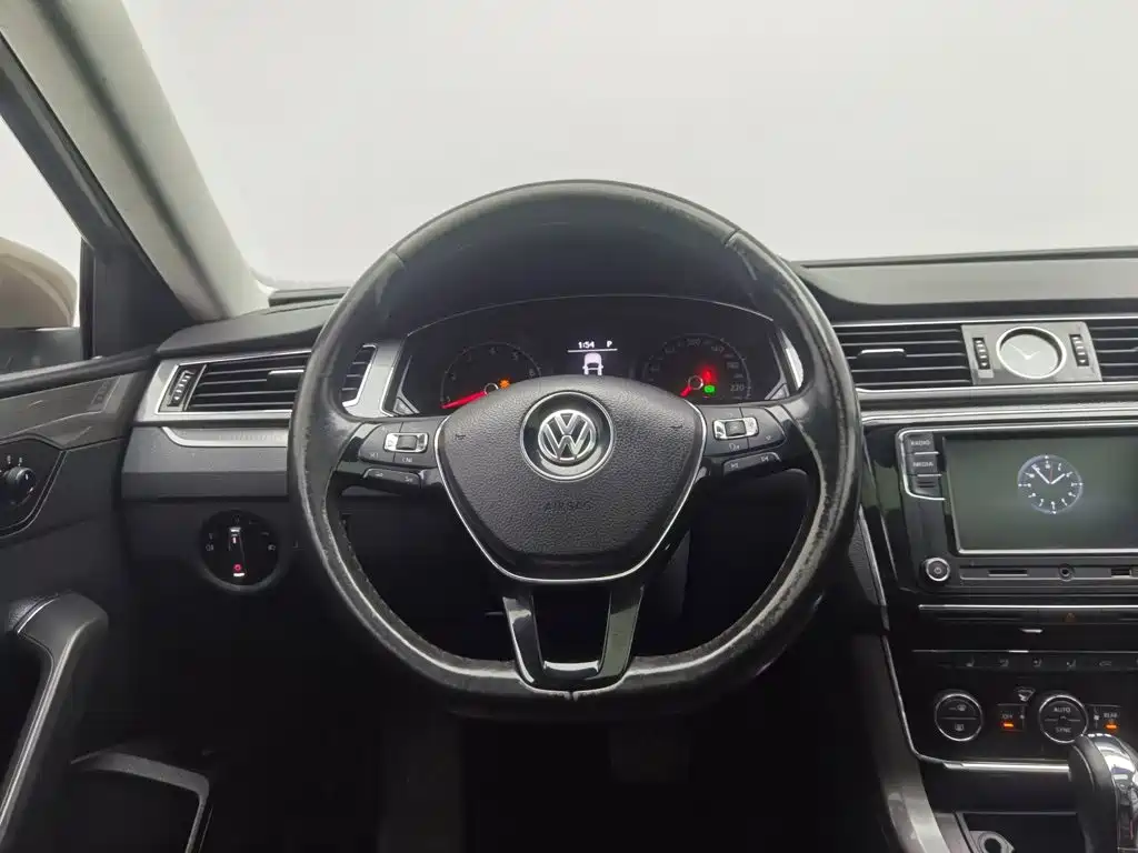 Volkswagen Passat — миниатюра 11