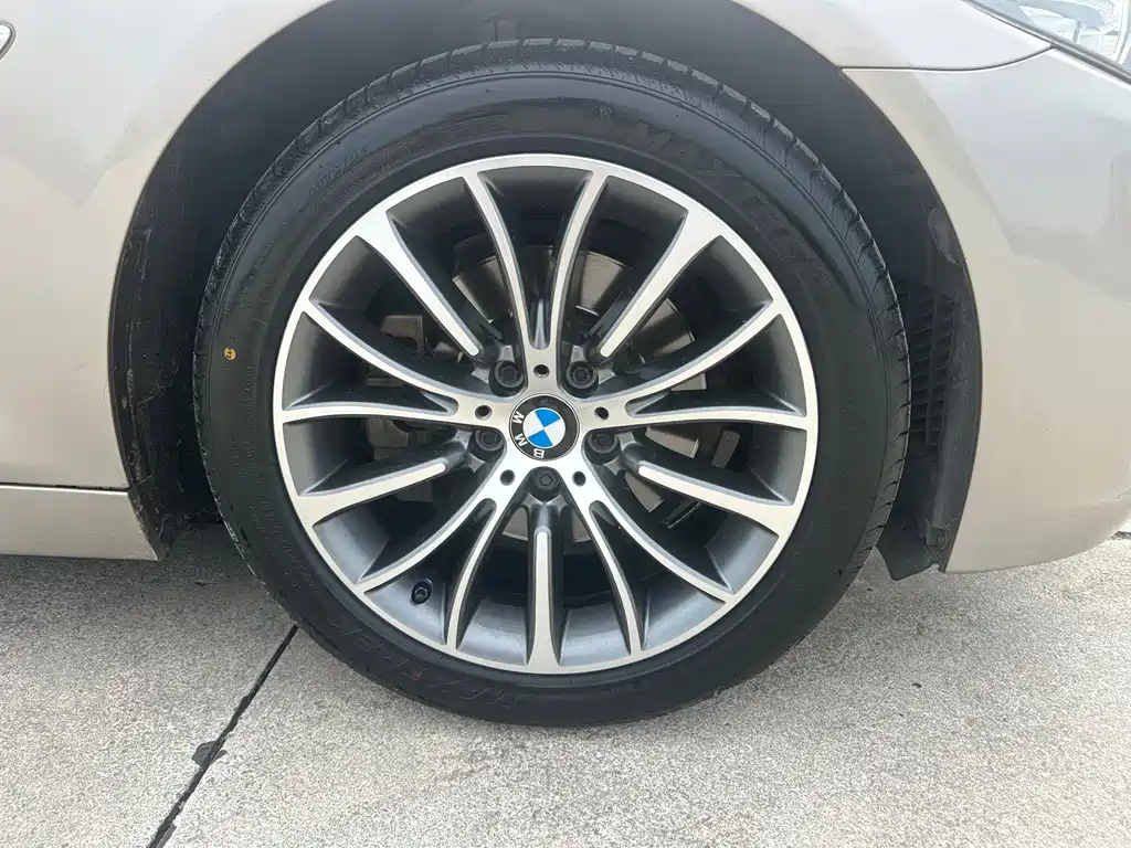 BMW 5 Series — миниатюра 25