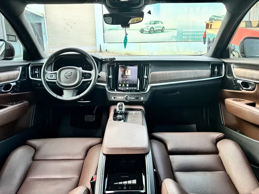 Volvo S90 — миниатюра 11