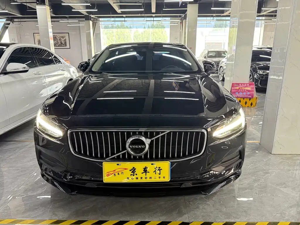 Volvo S90 — миниатюра 2