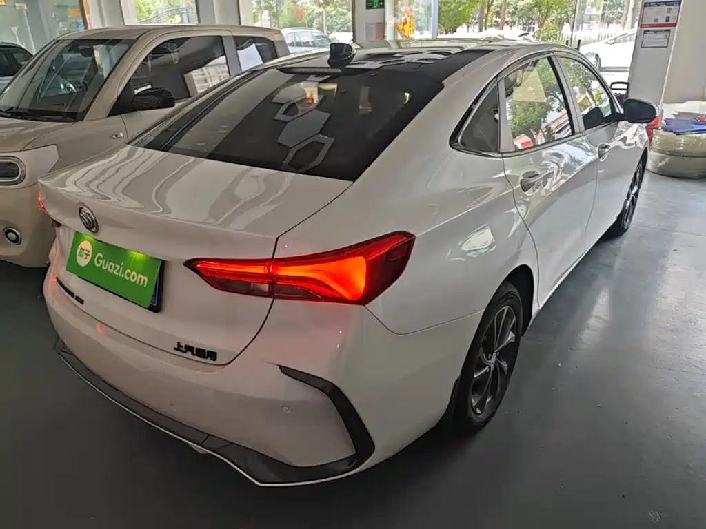 Buick Verano — миниатюра 6