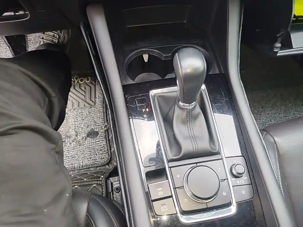Mazda 3 Axela — миниатюра 19