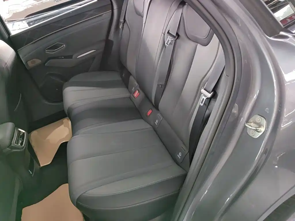 BYD Qin L — миниатюра 17