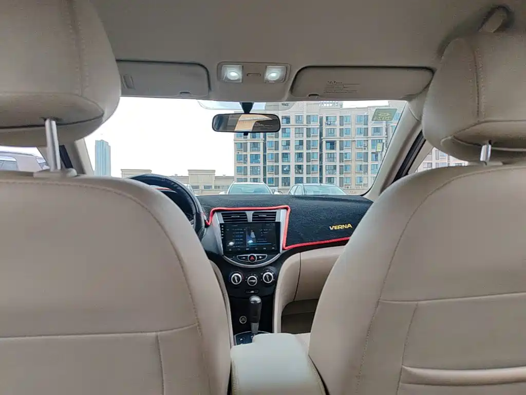 Hyundai Verna — миниатюра 18