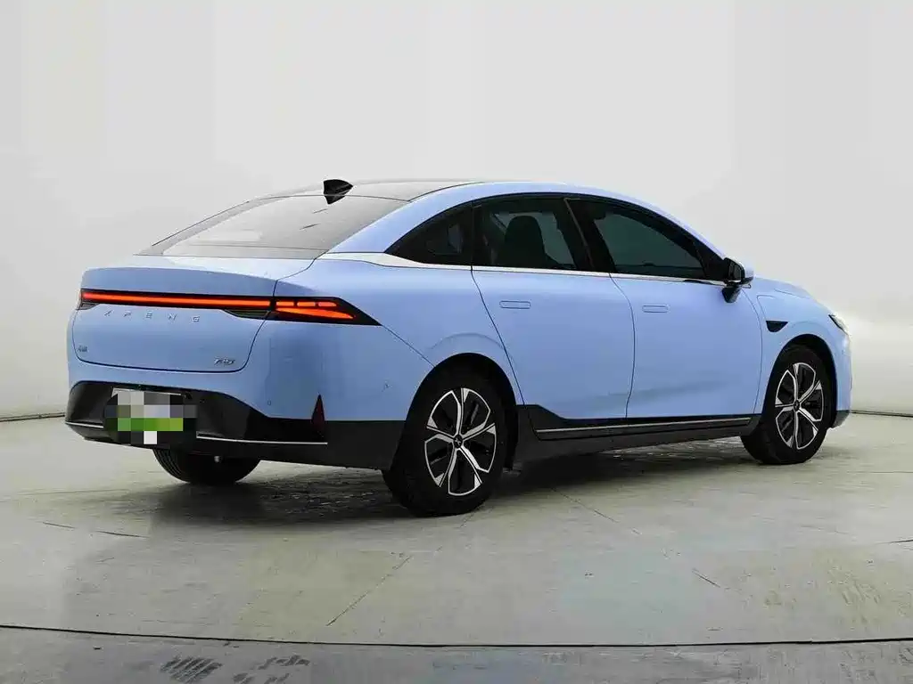 XPeng P5 — миниатюра 12