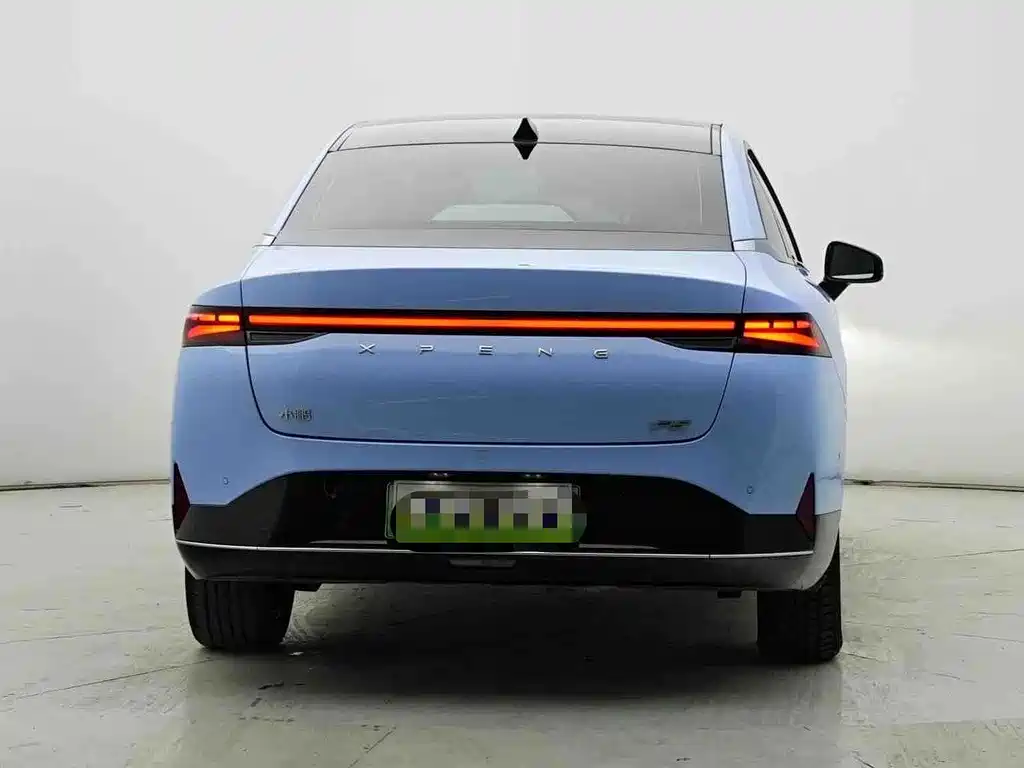 XPeng P5 — миниатюра 10