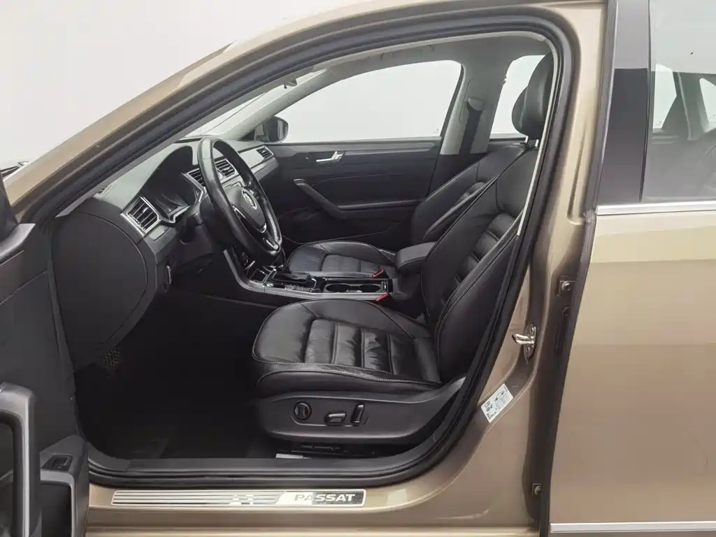 Volkswagen Passat — миниатюра 10