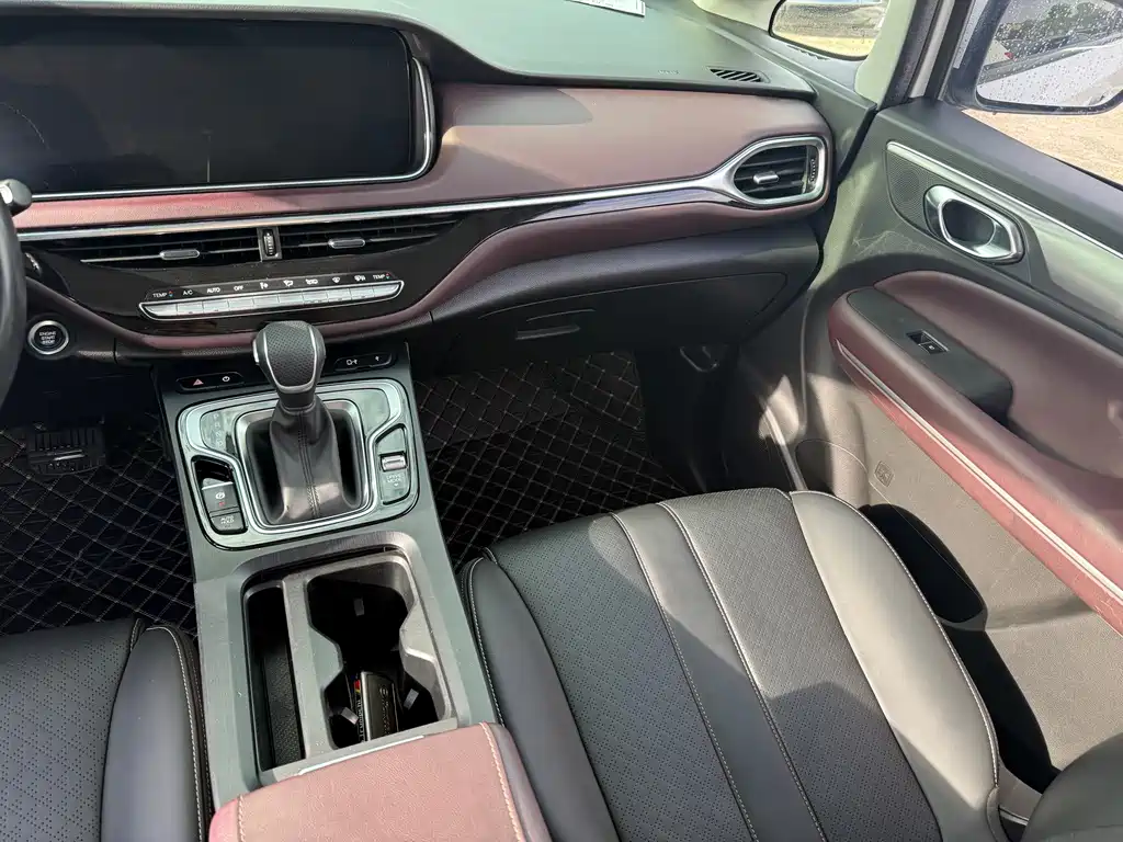 GAC Motor Trumpchi M6 — миниатюра 9
