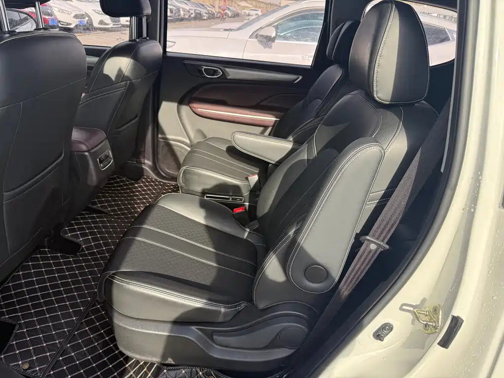 GAC Motor Trumpchi M6 — миниатюра 14