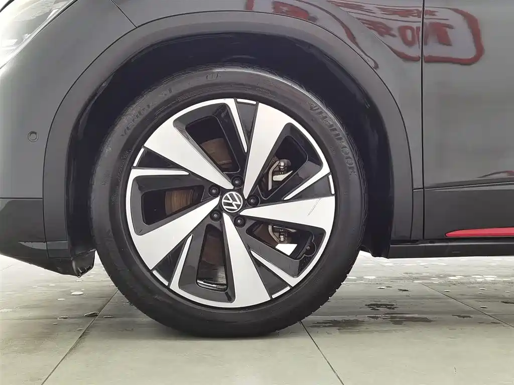 VOLKSWAGEN ID.6 X