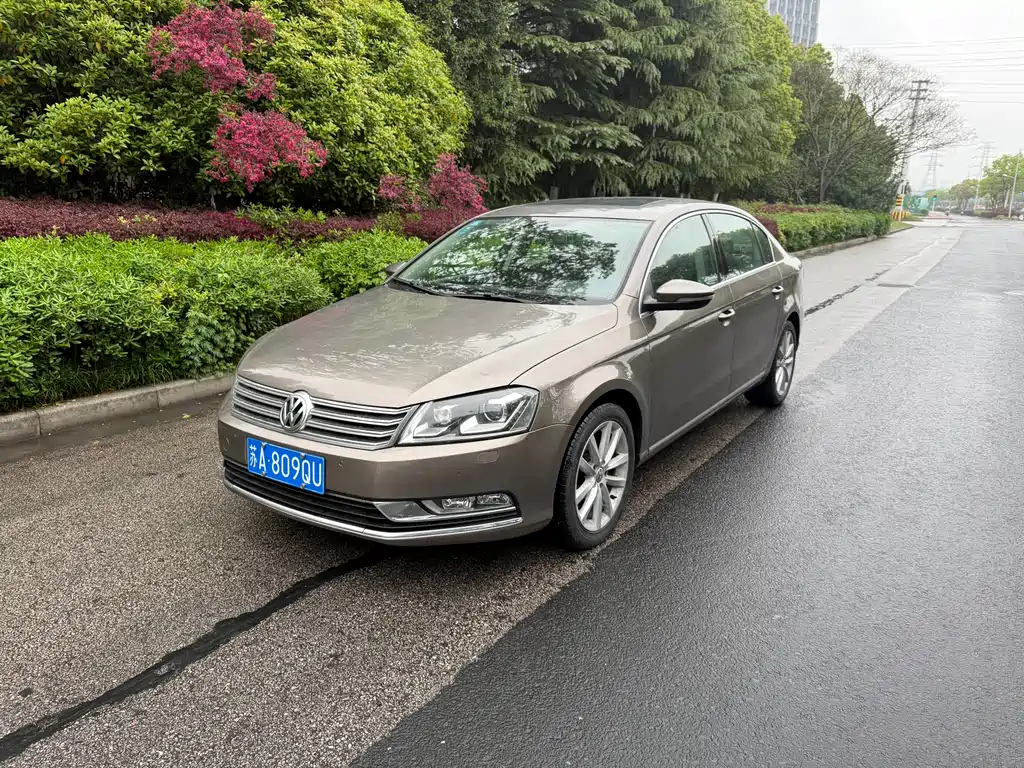 Volkswagen Magotan 2013
