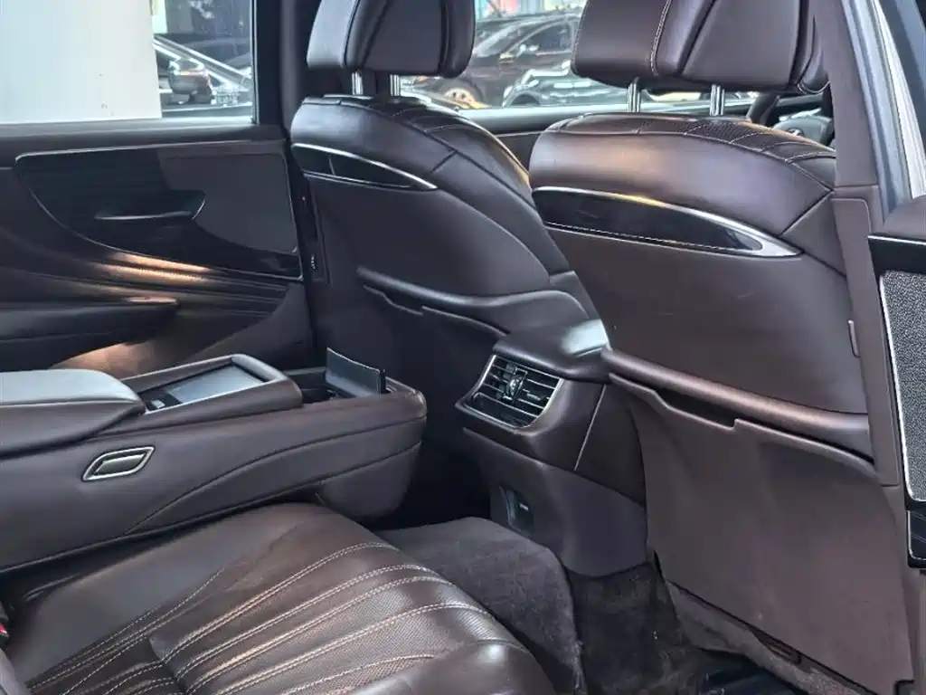 Lexus LS 2018 350 Luxury V