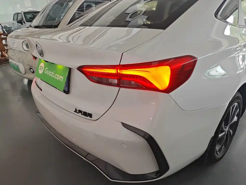 Buick Verano — миниатюра 8