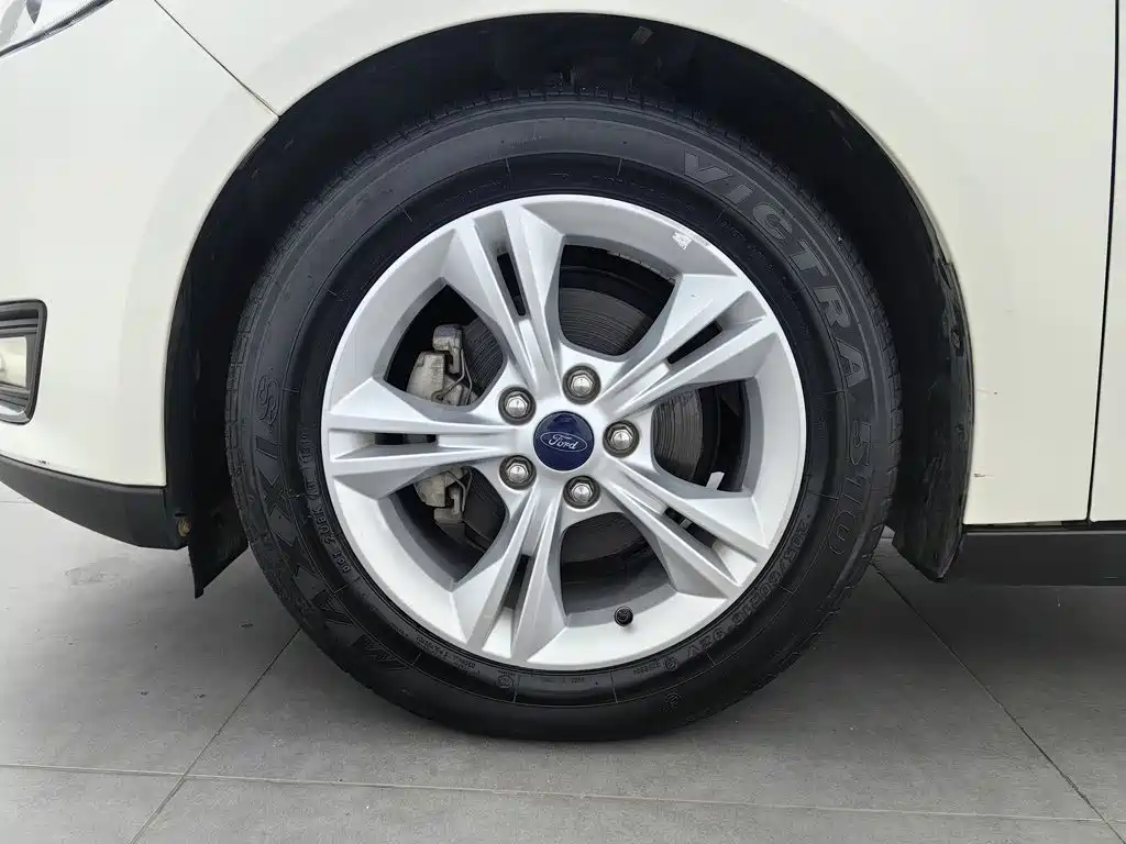 Ford Focus — миниатюра 17