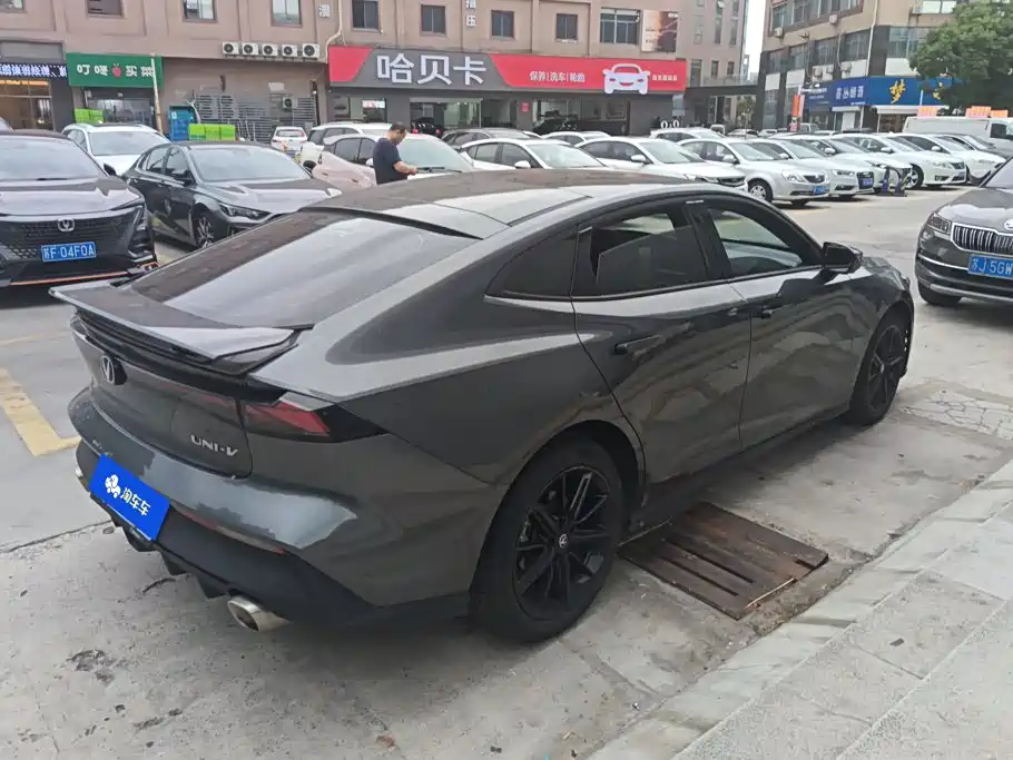 Changan UNI-V — миниатюра 3