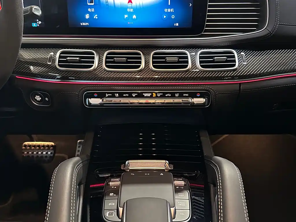 MERCEDES-BENZ GLS AMG