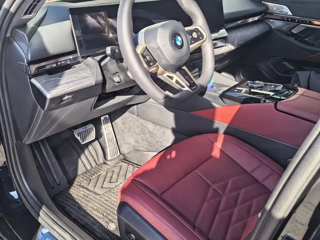 BMW 5 Series — миниатюра 6